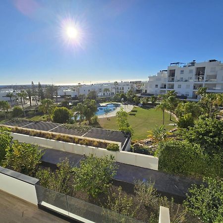 טורבייחה Nice 2 Bedroom Bali Apartment With Sea Views מראה חיצוני תמונה