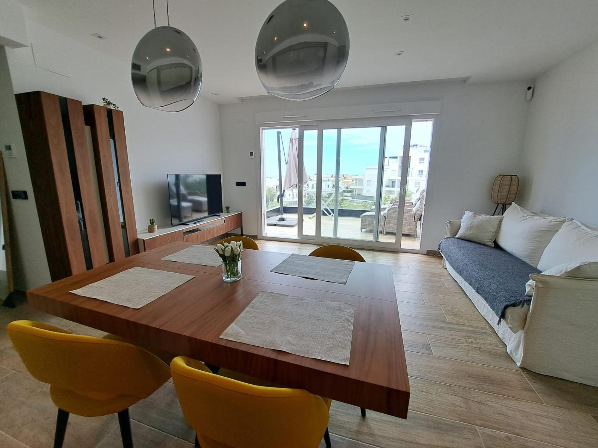 טורבייחה Nice 2 Bedroom Bali Apartment With Sea Views מראה חיצוני תמונה