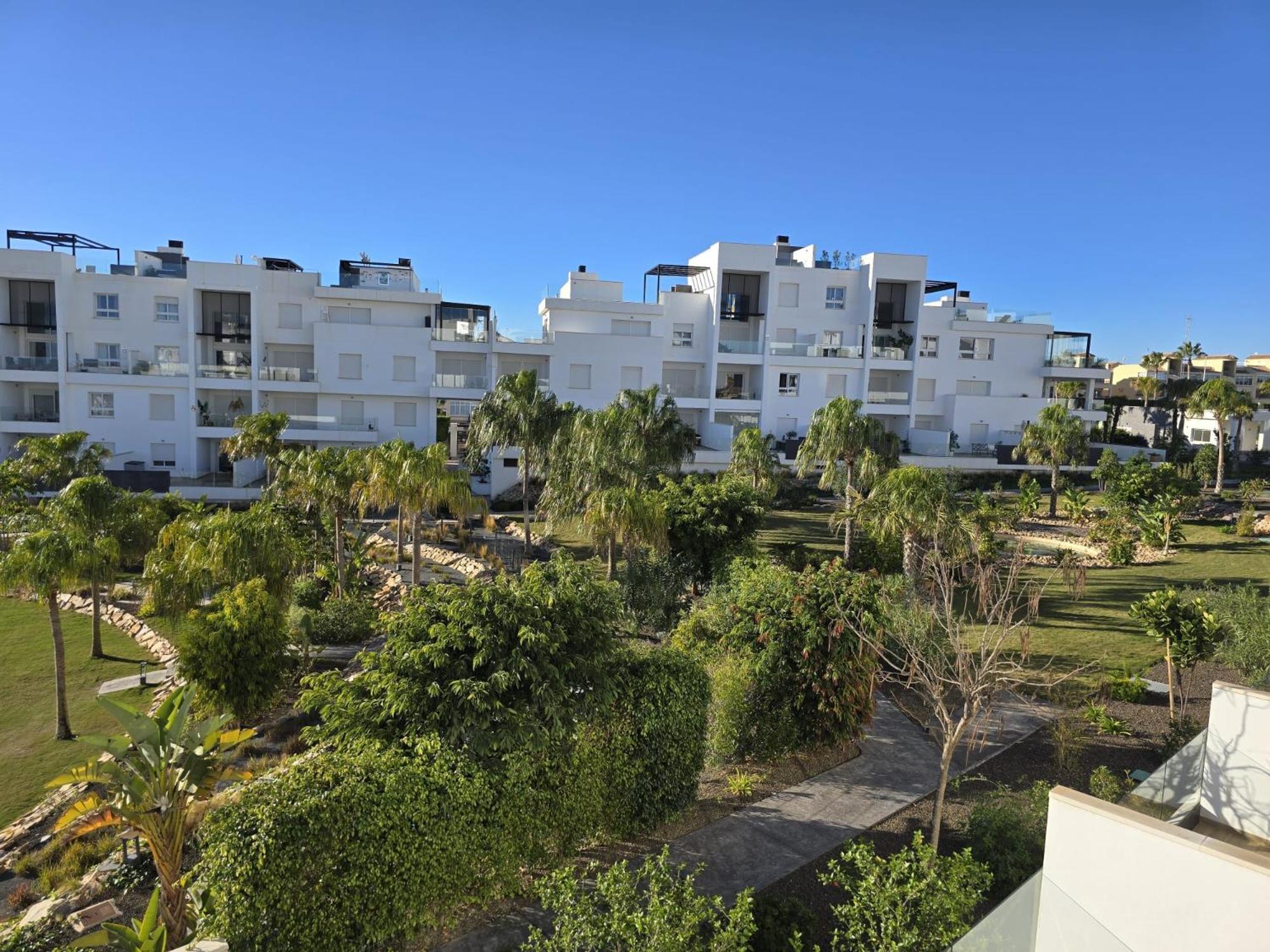 טורבייחה Nice 2 Bedroom Bali Apartment With Sea Views מראה חיצוני תמונה