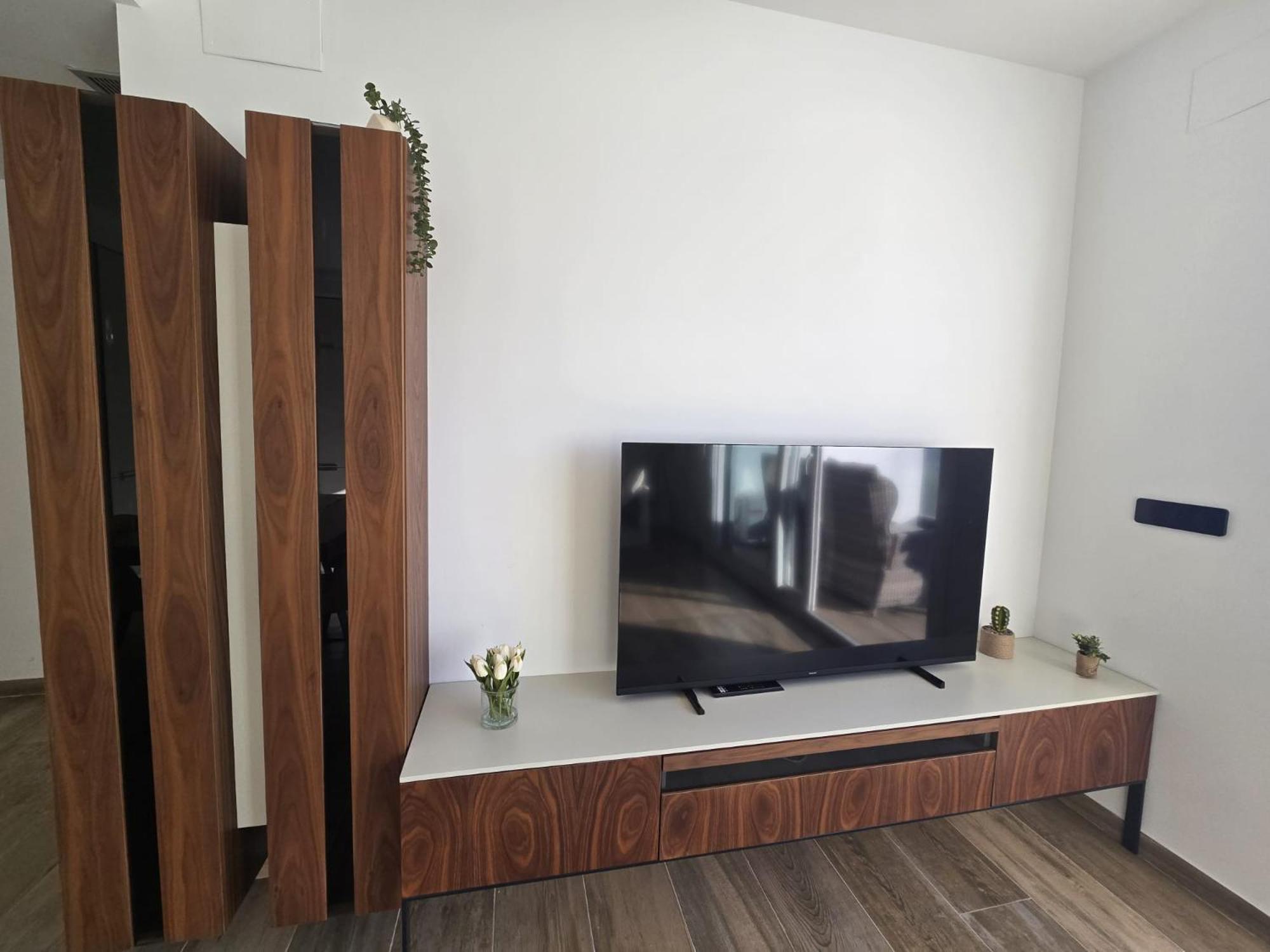 טורבייחה Nice 2 Bedroom Bali Apartment With Sea Views מראה חיצוני תמונה