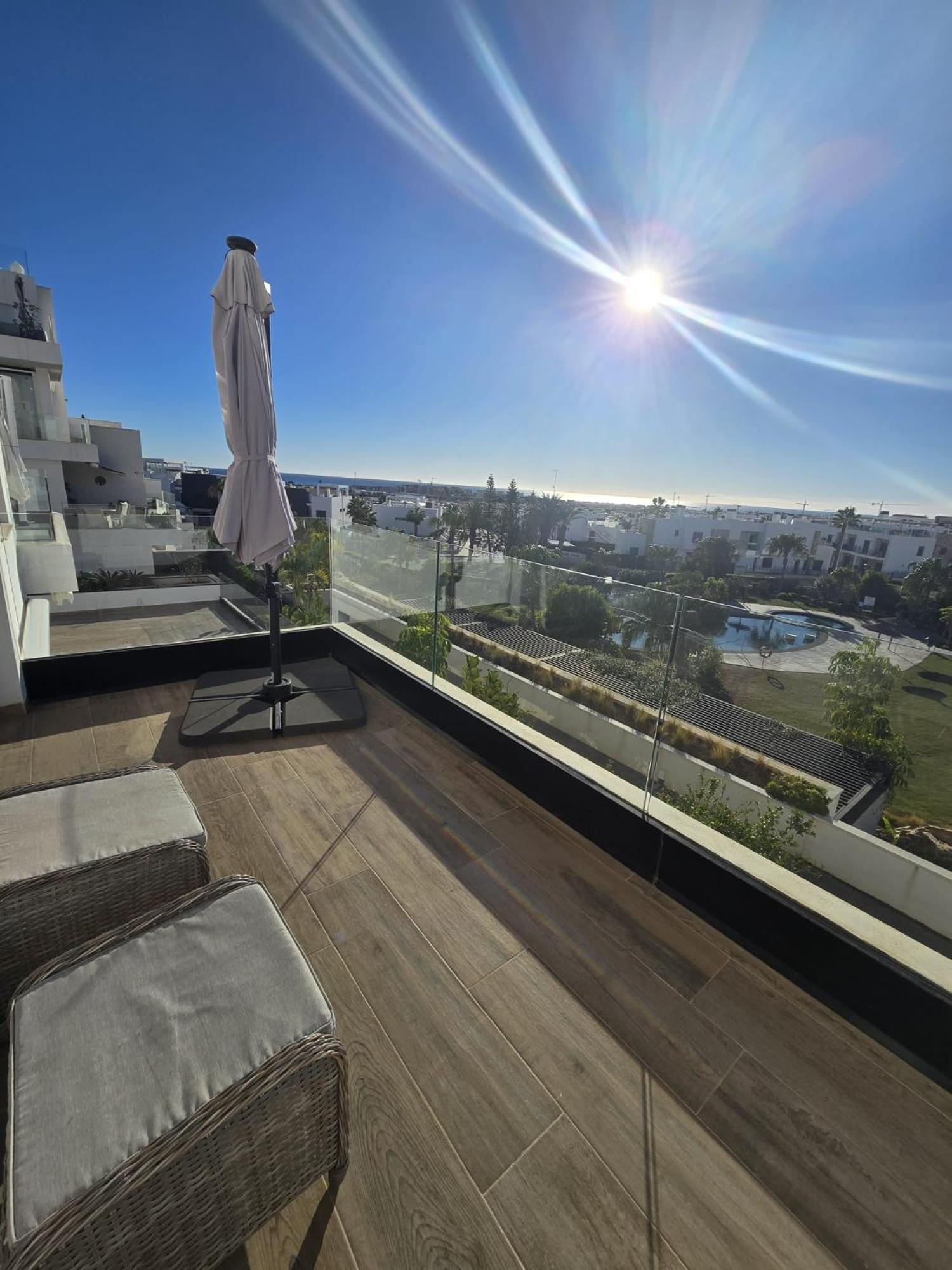 טורבייחה Nice 2 Bedroom Bali Apartment With Sea Views מראה חיצוני תמונה